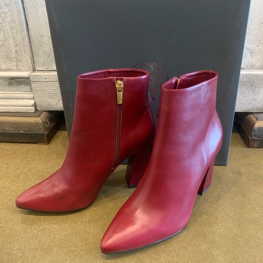 NWT Vince Camuto beautiful deep red bootie.